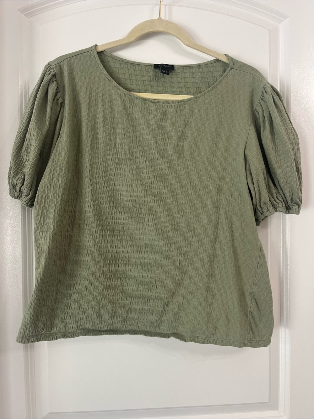 Ann Taylor Shirt Olive Green Puff-Sleeve Top Cotton Blend Textured Womens Large